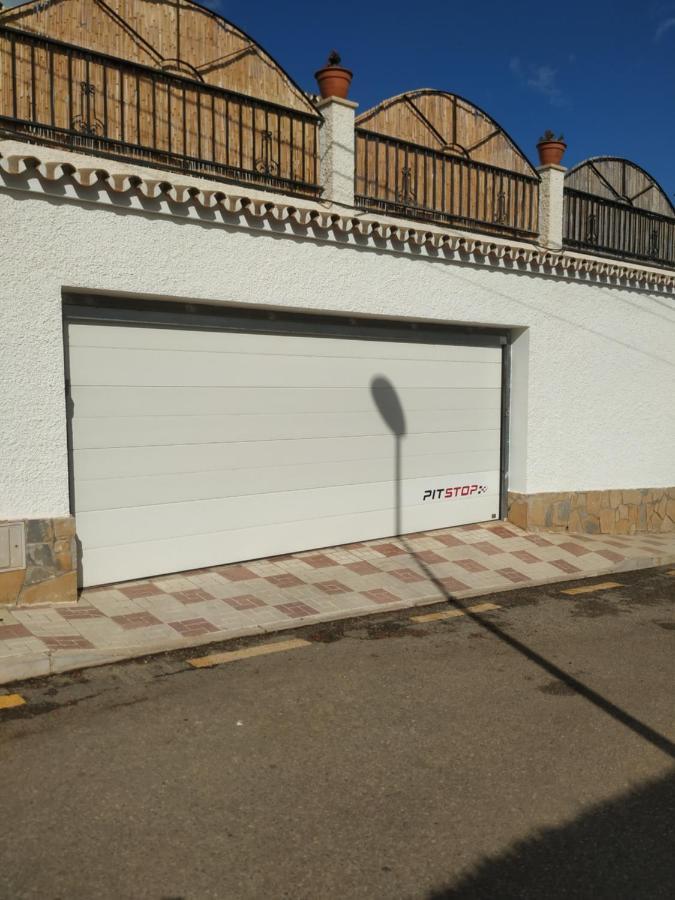 Pit Stop Malaga Exterior photo